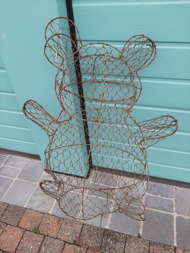 Grote buxus ilex vormsnoei frame beer, Ophalen