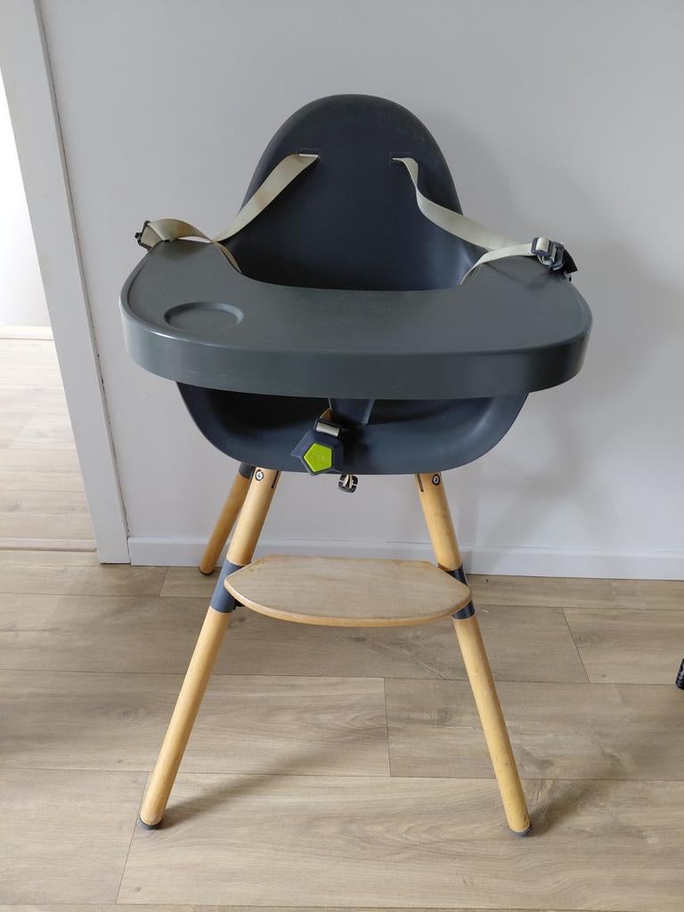 Childwood eetstoel + 2 kussentjes, Kinderen en Baby's, Kinderstoelen, Ophalen