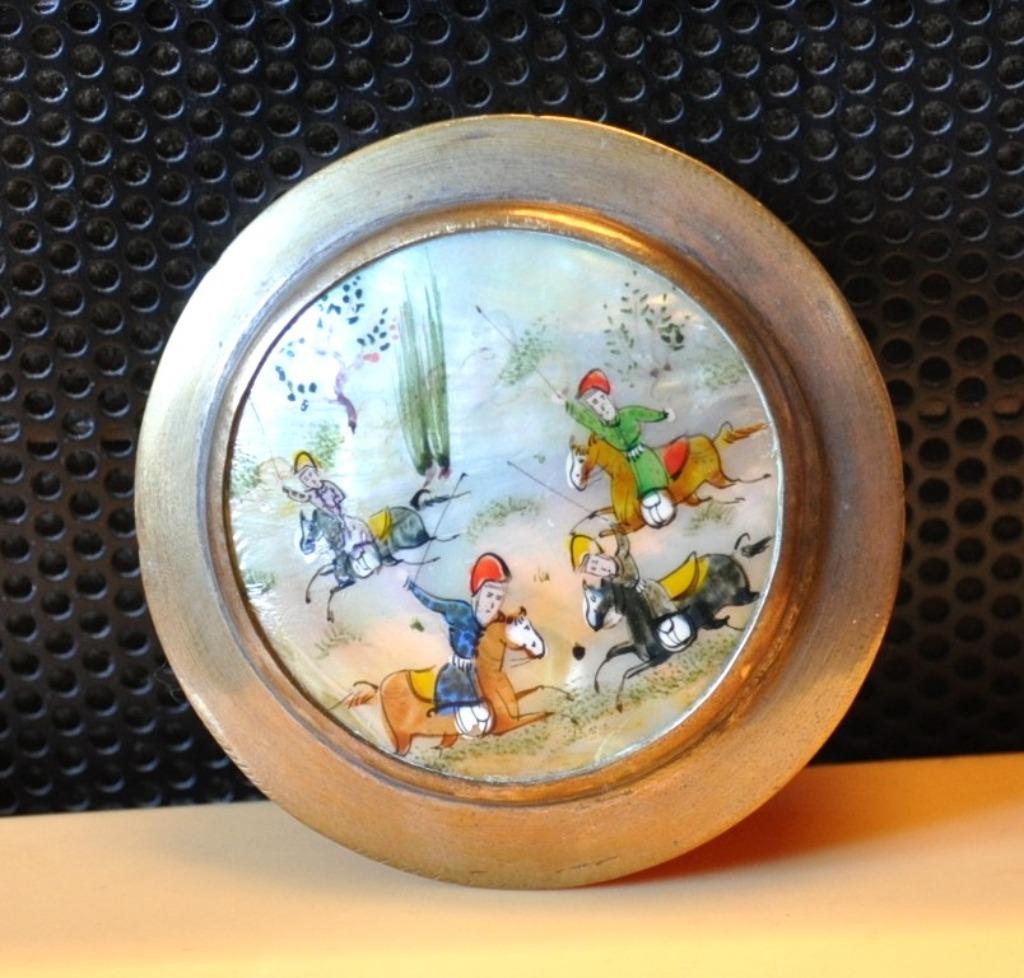 ancien poudrier decor asiatique sur nacre, Enlèvement ou Envoi