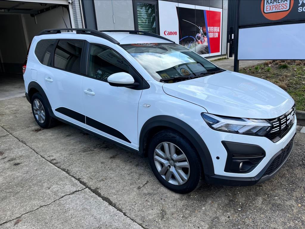 DACIA JOGGER 2023 21% BTW LEZ 2035 5 zitplaatsen, Voorwielaandrijving, Stof, 4 cilinders, Wit