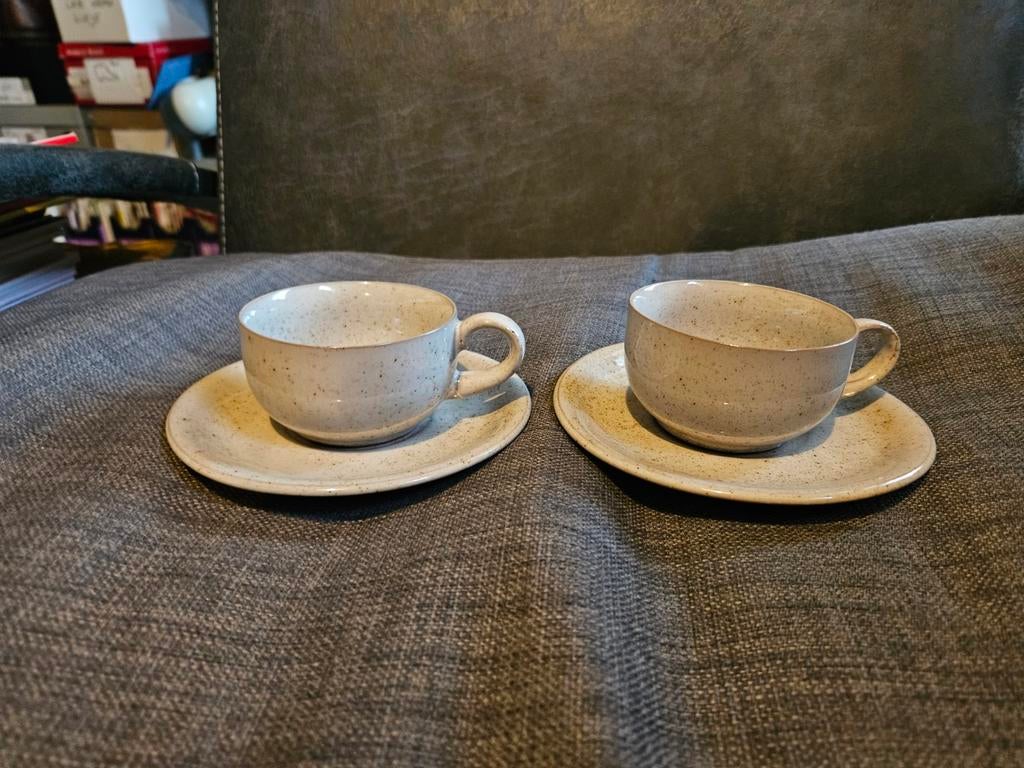 Set van 2 grijs gestippelde espressokopjes, Huis en Inrichting, Keuken | Servies, Ophalen of Verzenden