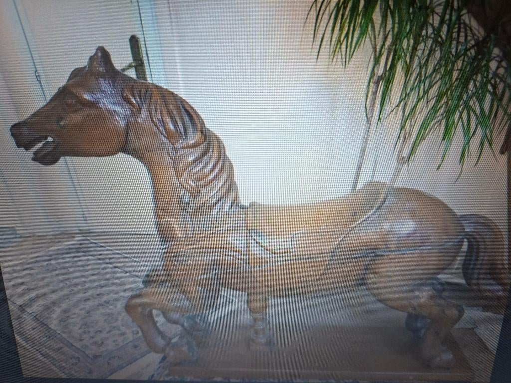 Cheval de carrousel, Enlèvement, Utilisé
