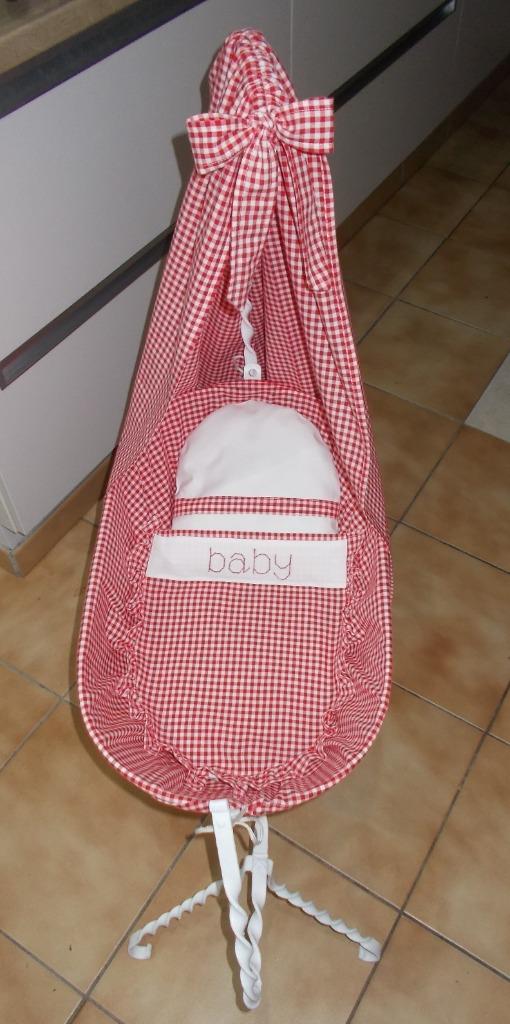 mooie antieke poppenwieg met nieuwe bekleding, Enlèvement