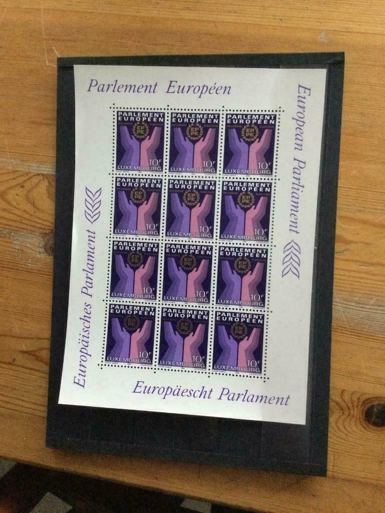 Timbres LUXEMBOURG 1097 feuillet de 12, Ophalen of Verzenden, Postfris