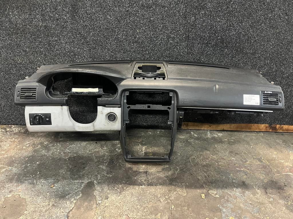 DASHBOARD MERCEDES B KLASSE W245, Ophalen, Zo goed als nieuw