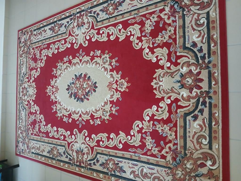 Tapijt Te Koop - Gent - 2.7m  x  1.83m, Ophalen, Zo goed als nieuw