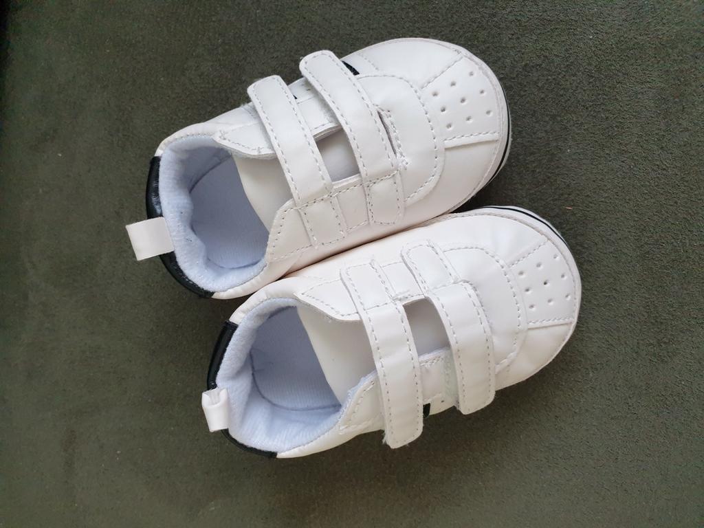Babyschoentje, Kinderen en Baby's, Ophalen of Verzenden, Zo goed als nieuw