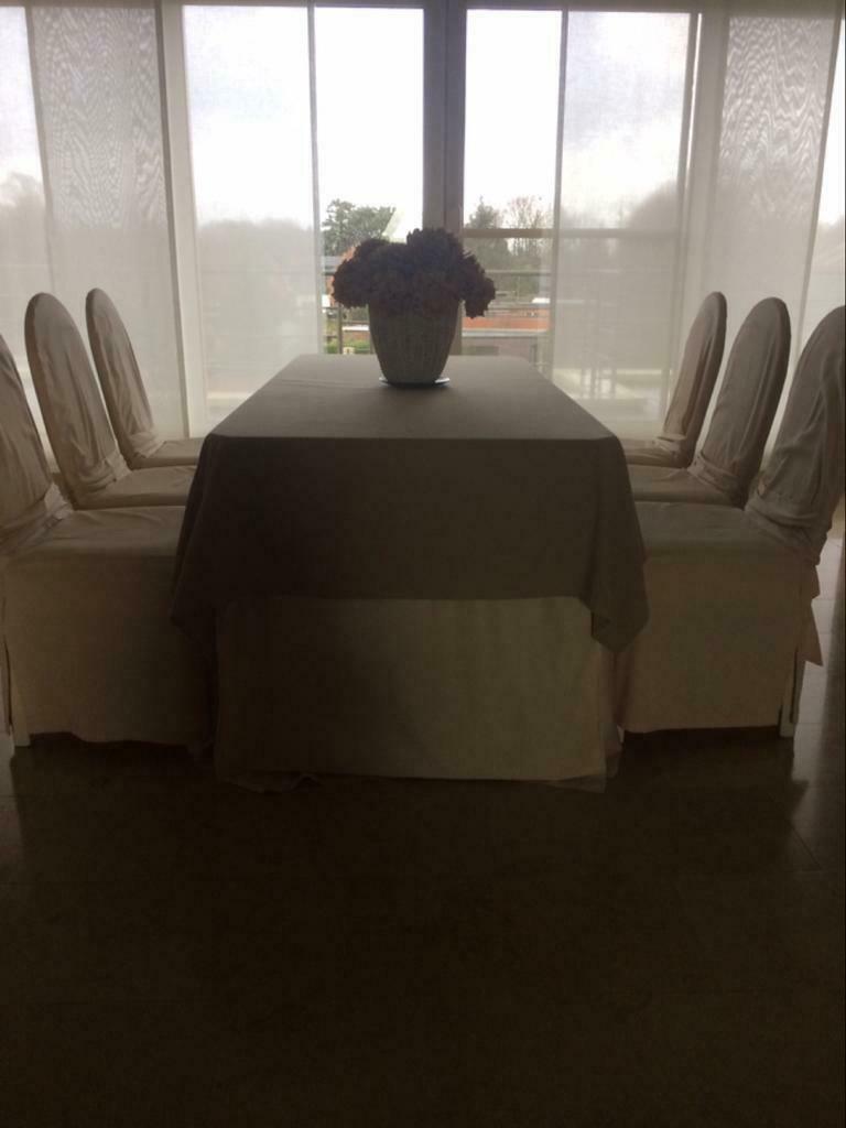 Tafel mee 6 stoelen plus salontafel kleur wit ..bekleding be, Ophalen, Gebruikt