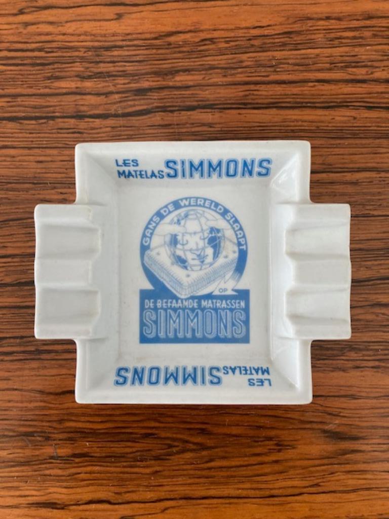 Cendrier vintage en porcelaine, matelas Simmons, Enlèvement ou Envoi, Comme neuf, Ustensile