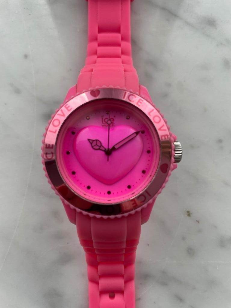 Ice Watch met nieuwe batterij, Handtassen en Accessoires, Horloges | Dames, Overige merken, Kunststof, Gebruikt, Polshorloge