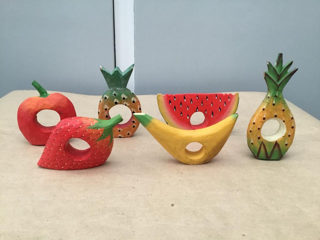 Zes servietringen in hout fruit, Ophalen of Verzenden, Zo goed als nieuw