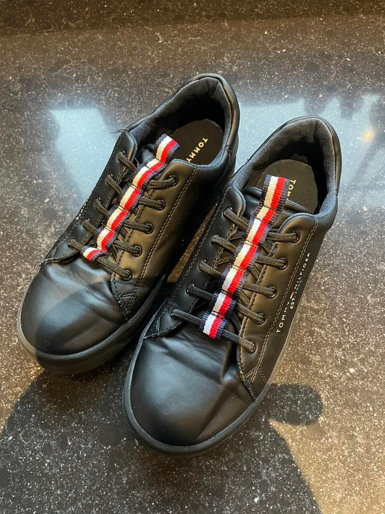 Chaussures Tommy Hilfiger taille 37, Garçon, Enlèvement ou Envoi, Tommy Hilfiger, Utilisé