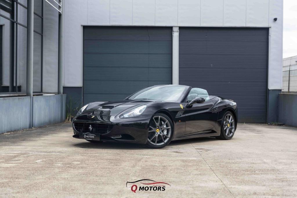 Ferrari California 4.3i V8, Auto's, Ferrari, Automaat, 4 zetels, Achterwielaandrijving, Zwart