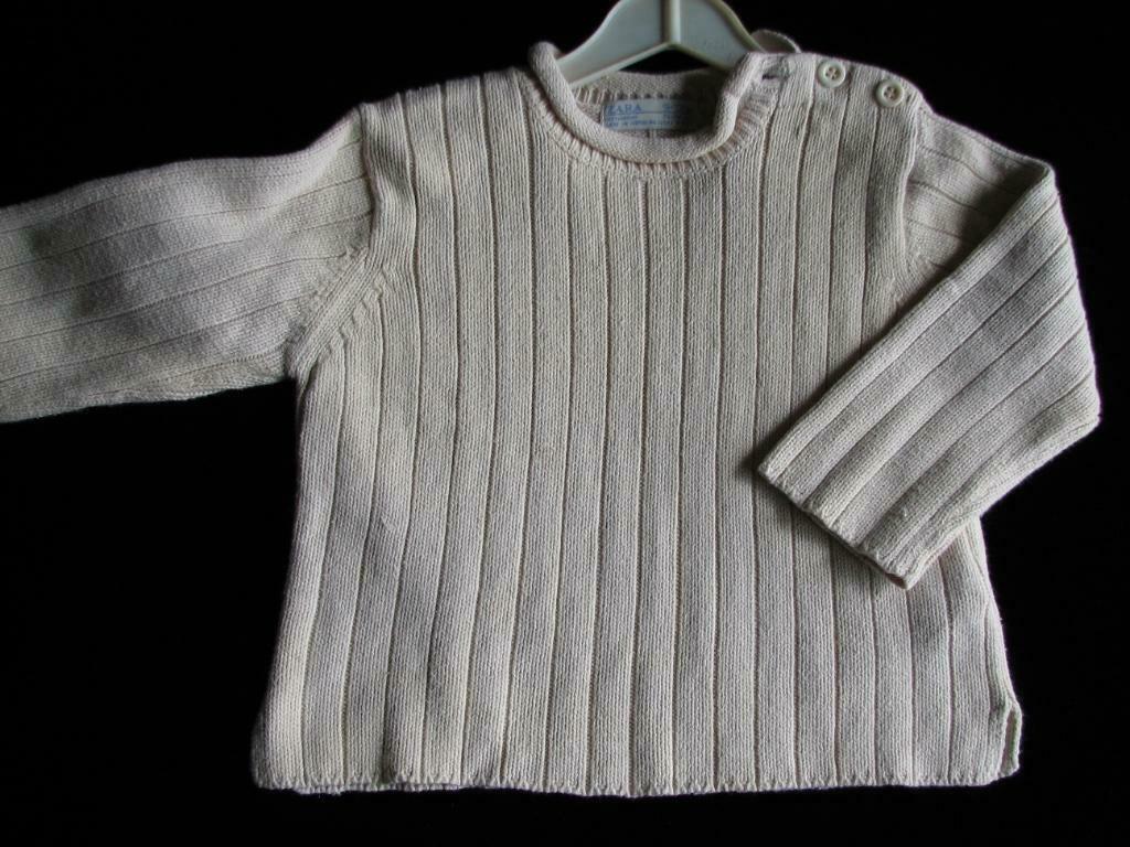 Katoenen beige jongens pull met knoopjes aan kraag, 9maand, MET, Truitje of Vestje, Ophalen of Verzenden, Zo goed als nieuw