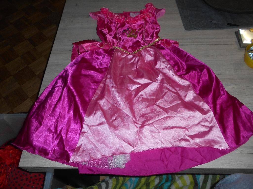 kleed prinsessia maat 134, Kinderen en Baby's, Carnavalskleding en Verkleedspullen, Ophalen of Verzenden, Zo goed als nieuw, 134 t/m 140