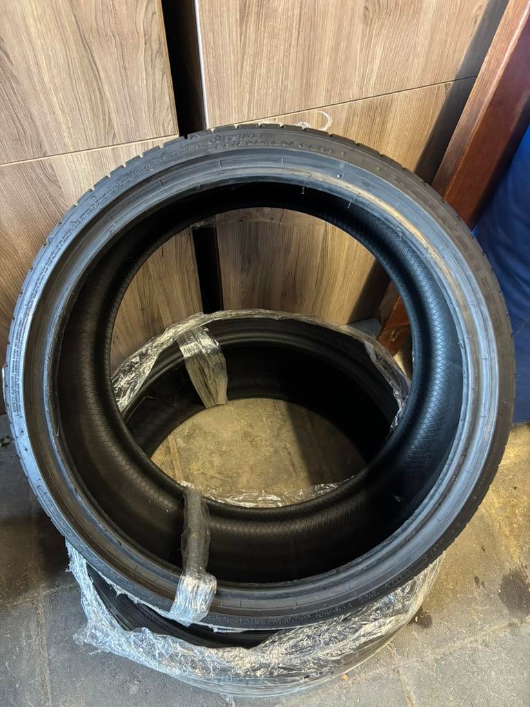 Pneu FALKEN AZENIS FR510 20 pouces, Ophalen, Gebruikt, 255 mm, Band(en)