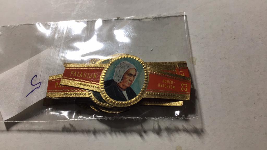 Sigarenbandjes paladijn, Ophalen of Verzenden, Zo goed als nieuw, Sigarenbandjes