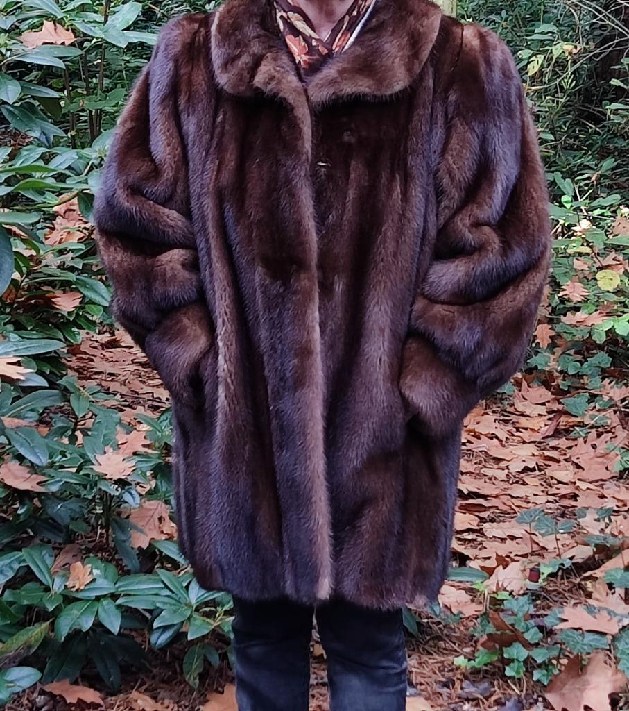 Luxe Saga Mink nertsbontjas, maat 40/42/44 los model, Taille 38/40 (M), Enlèvement ou Envoi, Comme neuf, Brun