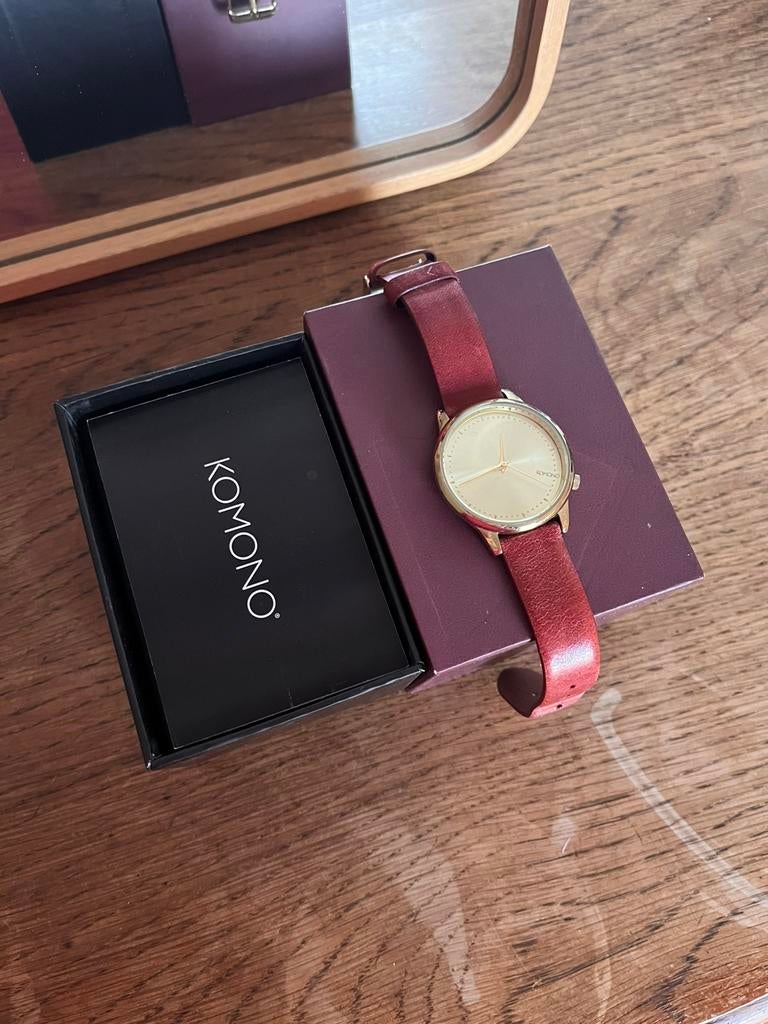 Horloge Komono - THE ESTELLE - burgundy/bordeaux, Overige merken, Polshorloge, Ophalen of Verzenden, Leer