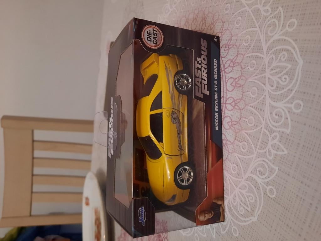Leon's nissan skyline r33 gtr  1:32, Enlèvement