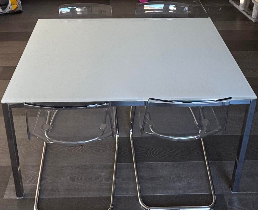 Ikea / Eettafel met 4 stoelen - Glas en Metaal, Ophalen, Gebruikt, 100 tot 150 cm, 50 tot 100 cm