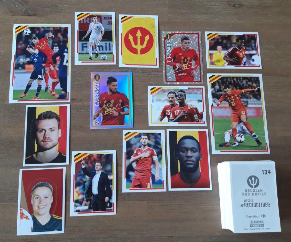 Panini 300 stickers Red Devils WE STICK #RED TOGETHER, Enlèvement ou Envoi, Neuf, Affiche, Image ou Autocollant