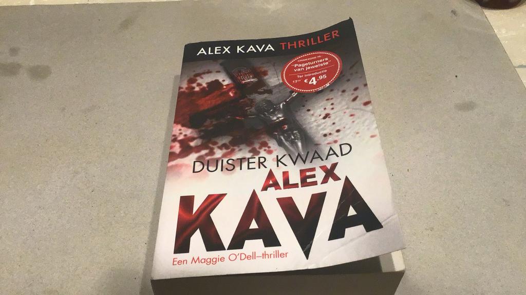 Alex kava(d5), Boeken, Ophalen of Verzenden, Gelezen