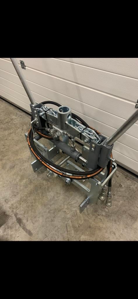 Hydraulische bandenklem voor knikmops, Ophalen