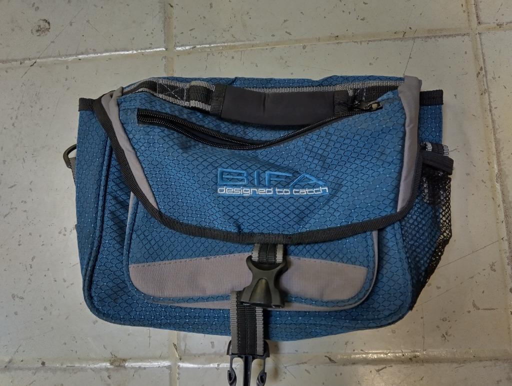 bifa heuptas om vismateriaal in op te bergen, Enlèvement ou Envoi, Comme neuf