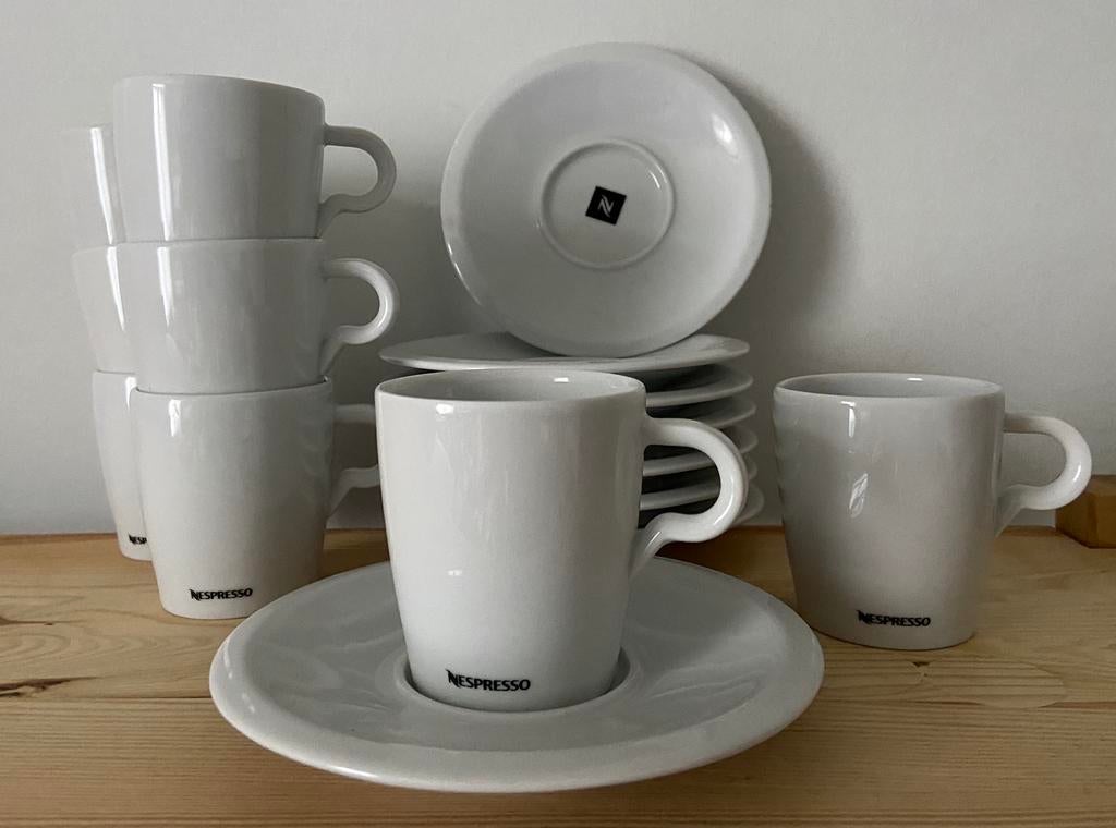 Nespresso kopjes & schoteltjes, zie info en foto’s, Ophalen, Zo goed als nieuw, Porselein, Kop(pen) en/of Schotel(s)