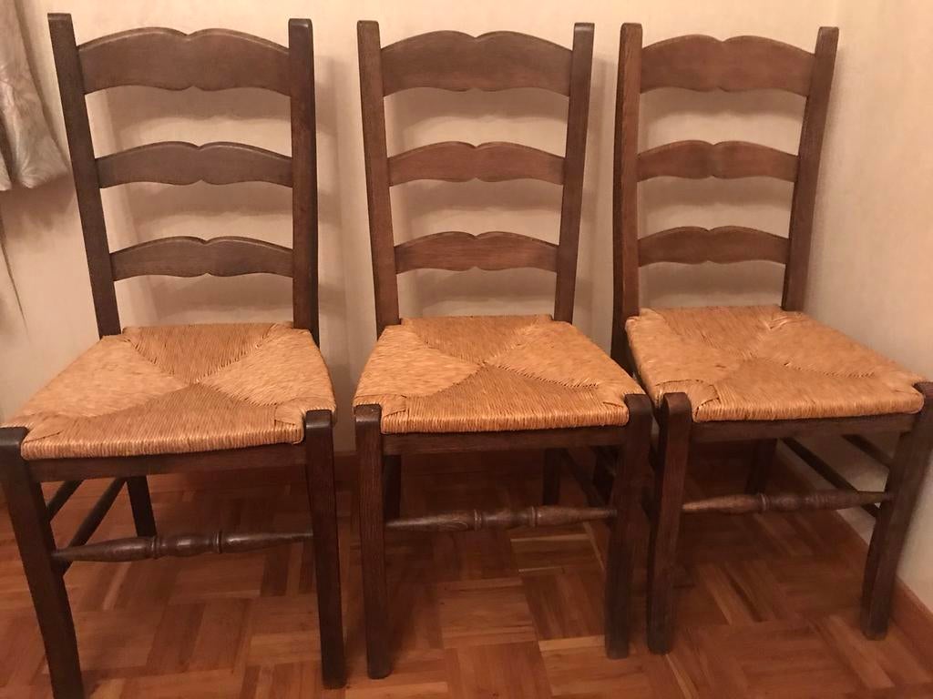 12 eiken stoelen met rieten zittingen, Ophalen