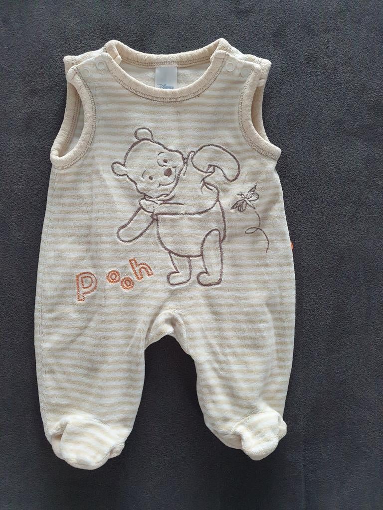Schattige pyjama van Pooh - Maat 50, Kinderen en Baby's, Babykleding | Maat 50, Nacht- of Onderkleding, C&A, Jongetje of Meisje