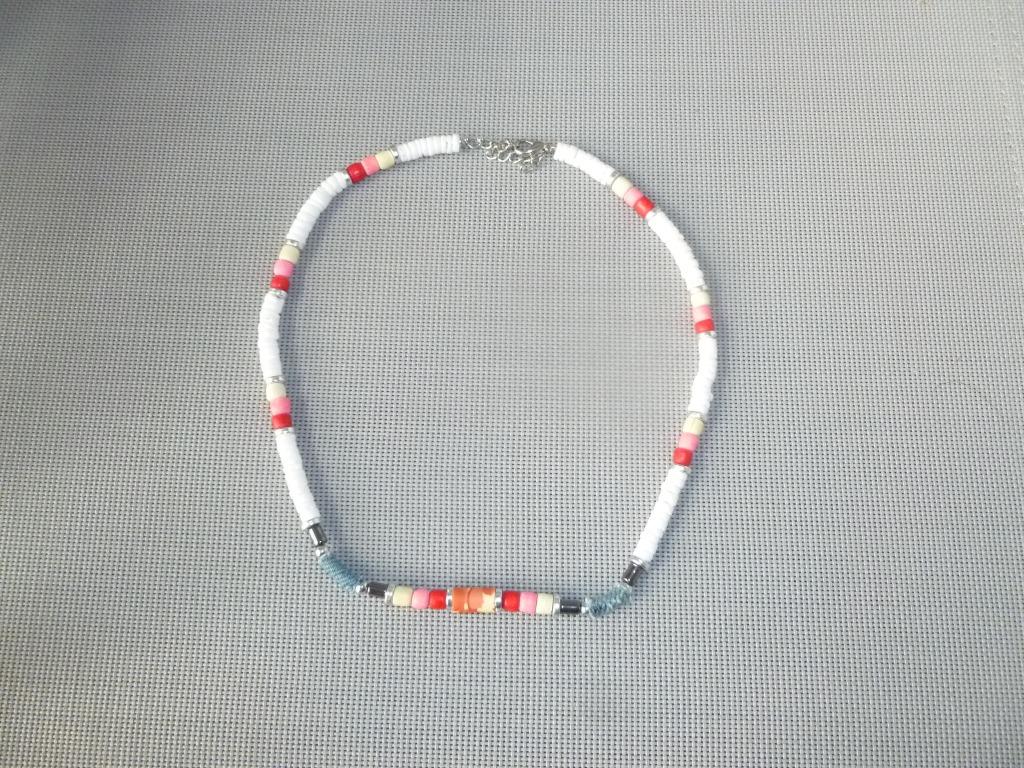 collier fillette ton blanc et rose, Enlèvement ou Envoi, Comme neuf, Blanc