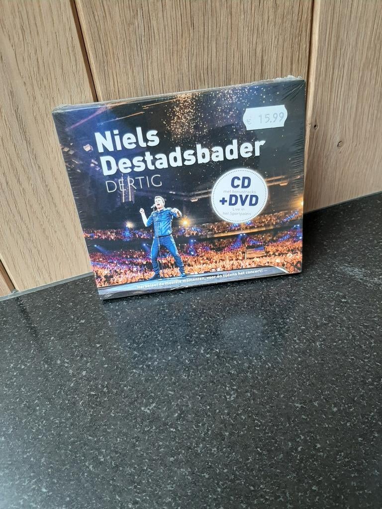 Nouveau ! Cd Niels, le père de la ville, CD & DVD, CD Singles, Enlèvement ou Envoi, Neuf, dans son emballage, En néerlandais