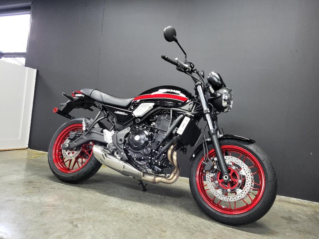Kawasaki Z 650 RS (A2 mogelijk) (4j garantie, ...), Motoren, 2 cilinders, Bedrijf, Meer dan 35 kW, 650 cc