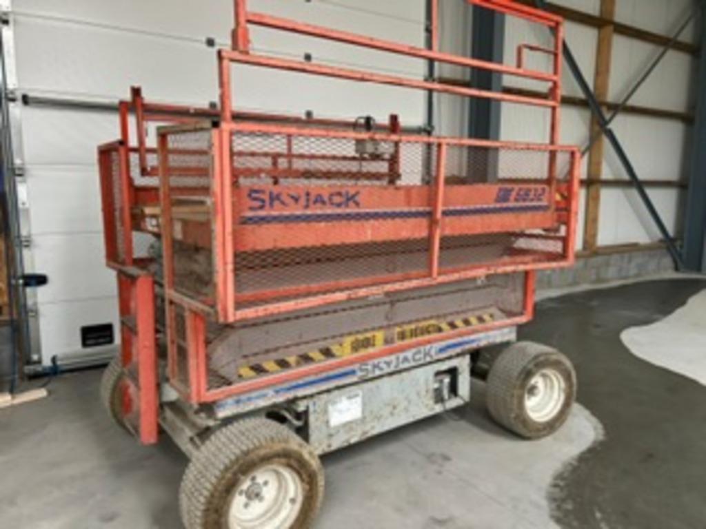 ELEVATEUR CISEAUX SKYJACK - 10 M - SJ III - 6832, Enlèvement ou Envoi
