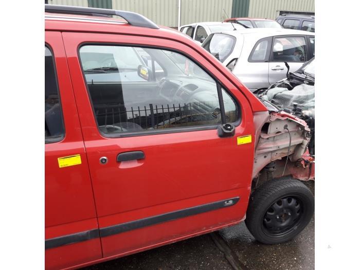 Portier 4Deurs rechts-voor van een Suzuki Wagon R+, Gebruikt, -, Deur, -