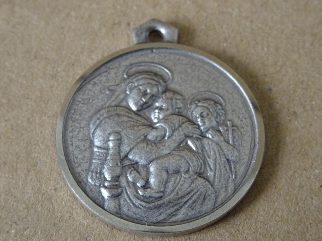 Vintage medaillon Heilige Maria Jezus en Johannes 1960, Ophalen of Verzenden, Zo goed als nieuw, Sieraad, Christendom | Katholiek