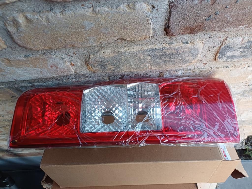linker en rechter lichtkap van Ford Transit 2009, Ophalen of Verzenden, Nieuw, Ford