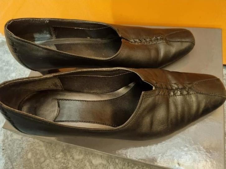 Chaussures escarpins 
38 
noirs élégantes, Enlèvement ou Envoi, Escarpins, Porté, Noir