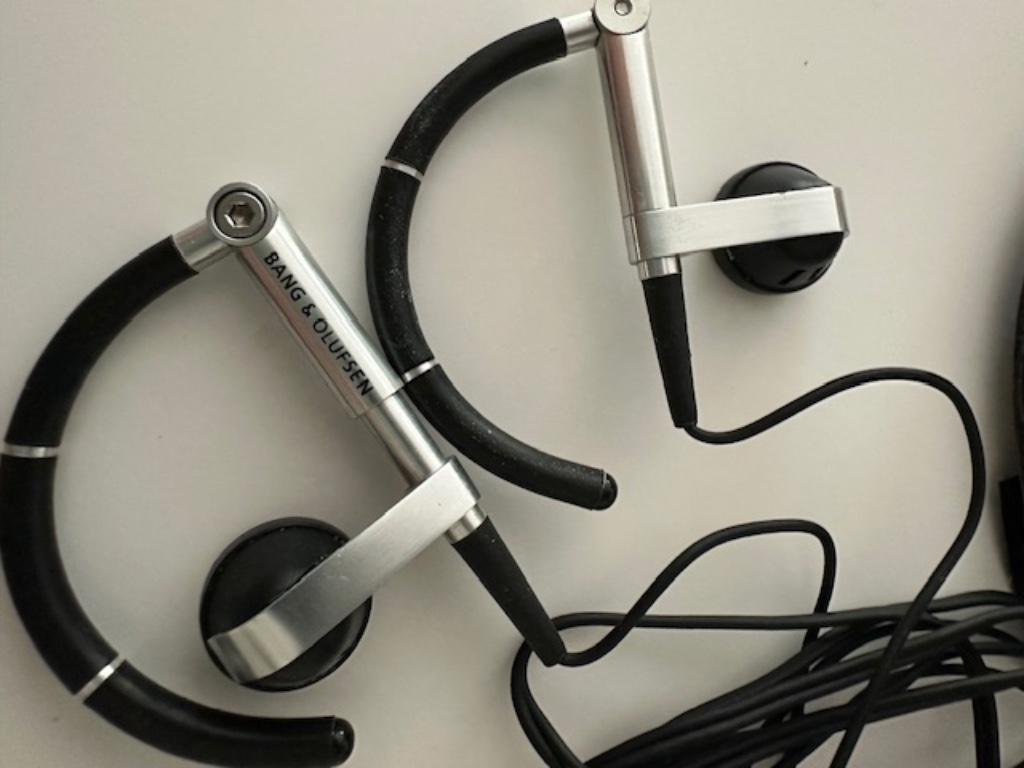 Bang & Olufsen oortjes a8, Audio, Tv en Foto, Hoofdtelefoons, Ophalen, Zo goed als nieuw, Op oor (supra aural), Overige merken