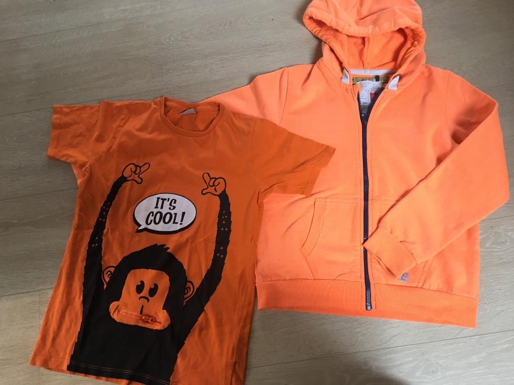 Hoodie orange fluo  + t shirt gratuit 140  orange, Garçon ou Fille, Enlèvement ou Envoi, Ensemble, Utilisé