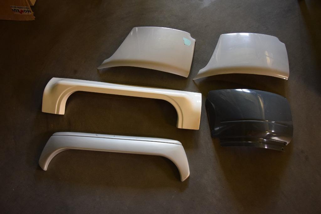 Nieuwe kunststof bumper en wielbogen, Ophalen, Nieuw