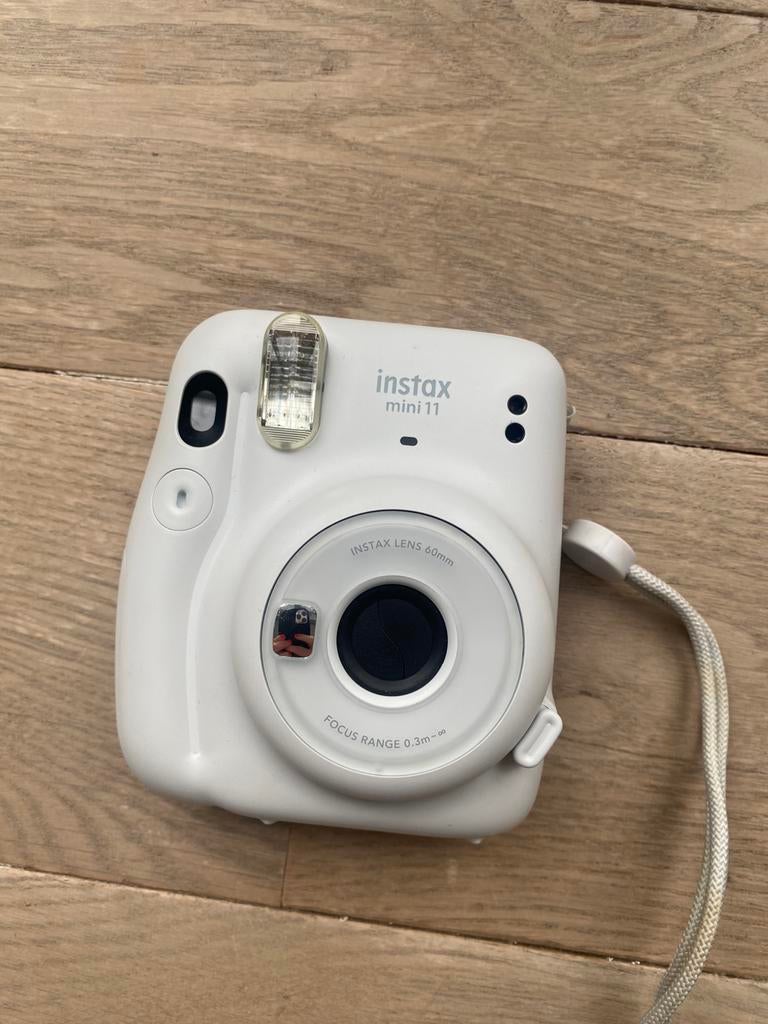Instax mini 11 + draagtas wit, Enlèvement, Comme neuf
