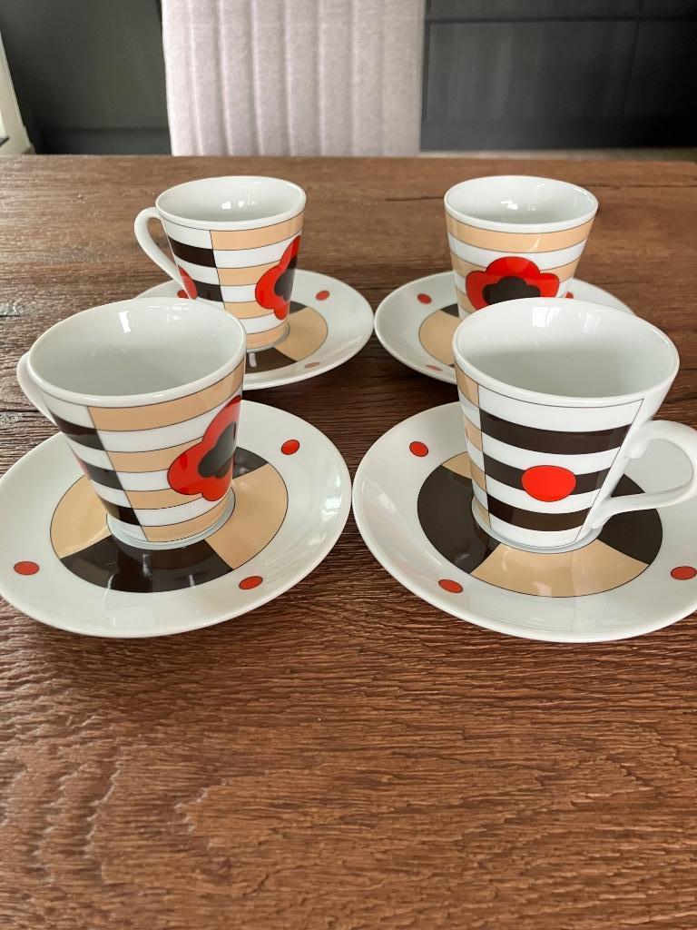 Linda Pozzoli 4 espresso kopjes, Huis en Inrichting, Nieuw, Ophalen of Verzenden, Overige stijlen, Kop(pen) en/of Schotel(s)