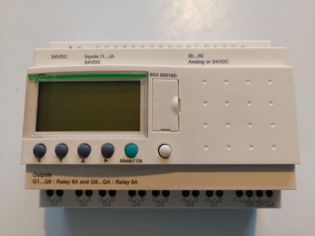 RELAIS INTELLIGENT SCHNEIDER SR3B261BD ZELIO LOGIC 24 VDC, Enlèvement ou Envoi, Utilisé