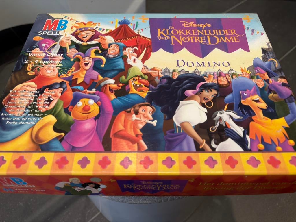 Domino Le Bossu de Notre-Dame Disney., Hobby & Loisirs créatifs, Jeux de société | Autre, Trois ou quatre joueurs, Enlèvement