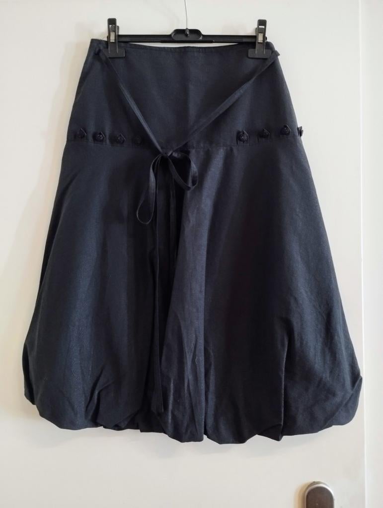 Jupe boule CASSIS en gris taille 40, Vêtements | Femmes, Enlèvement, Comme neuf, Gris