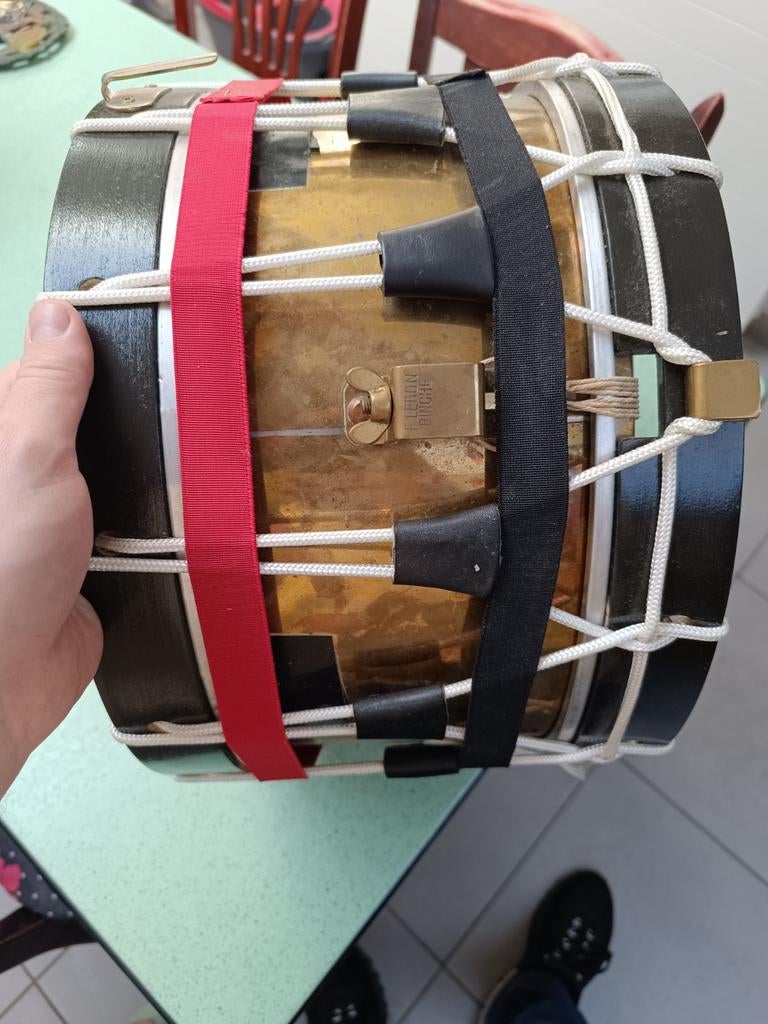 Tambour Lebon numéroté 1679, Enlèvement