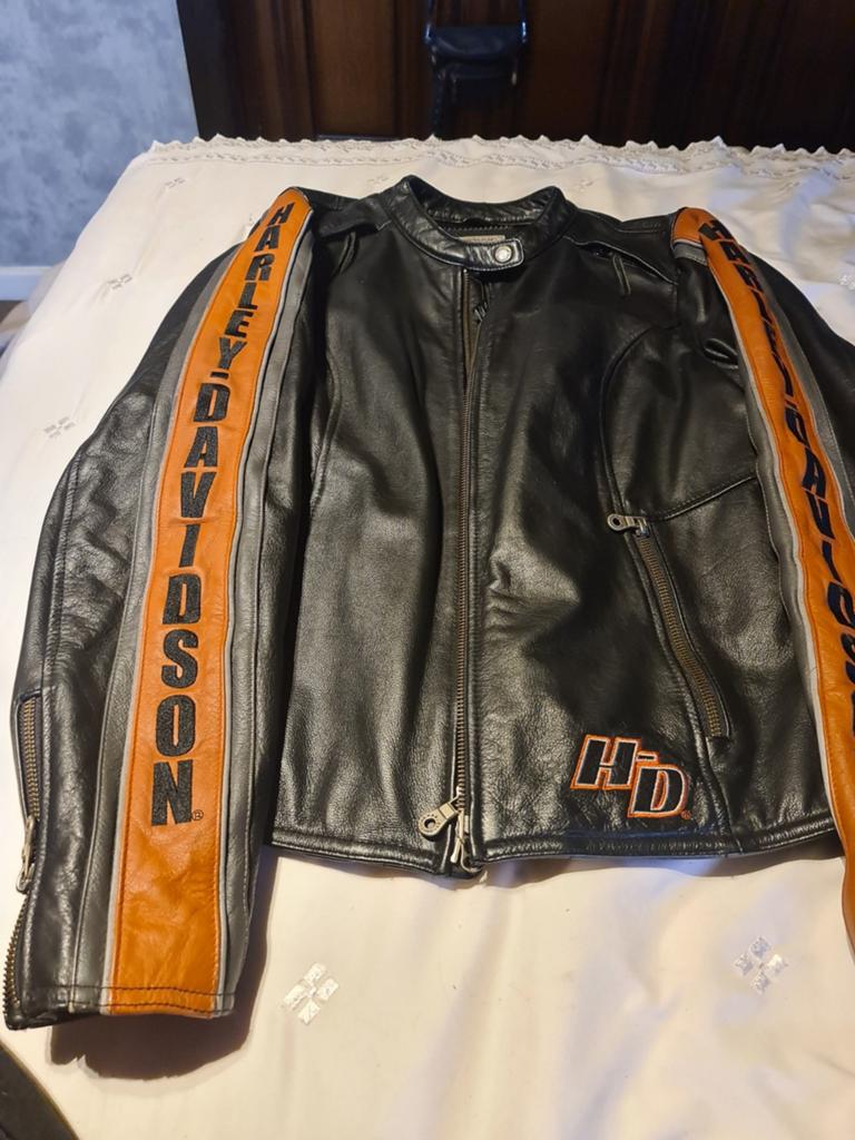 H D kleding, Ophalen, Laarzen
